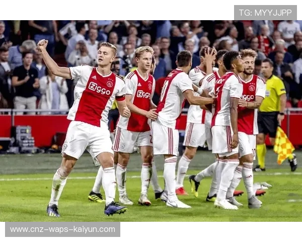 费耶诺德携手荷兰顶级高校，共同培养未来战术人才